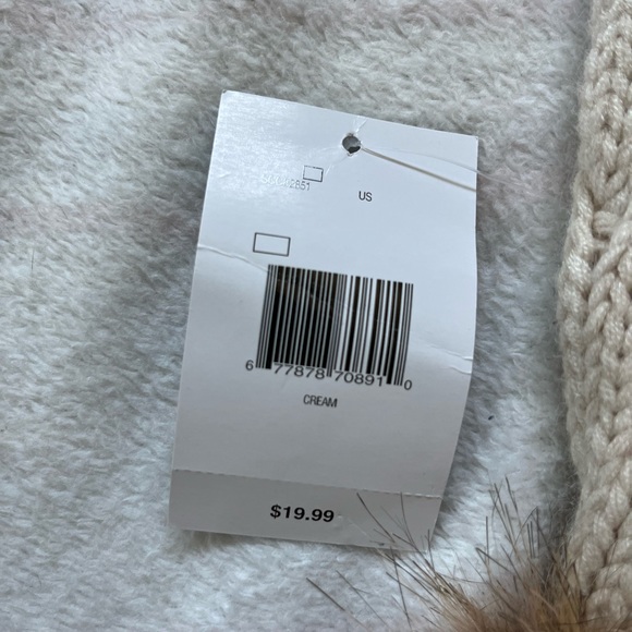 GUESS Rhinestone Scarf / New - Picture 4 of 5